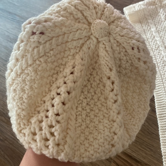 Vintage Talbots set. Cream cable knit wool scarf and hat. Winter autumn snow - Picture 3 of 7